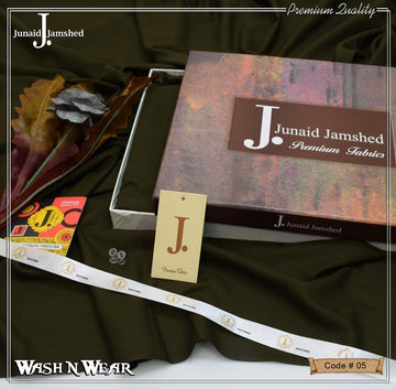 J. Men's Wear Suit with J. Box Packing