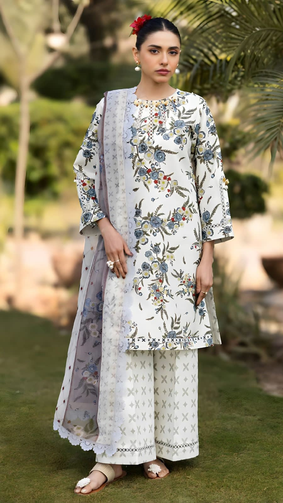 Embroidered lawn 3-piece dress