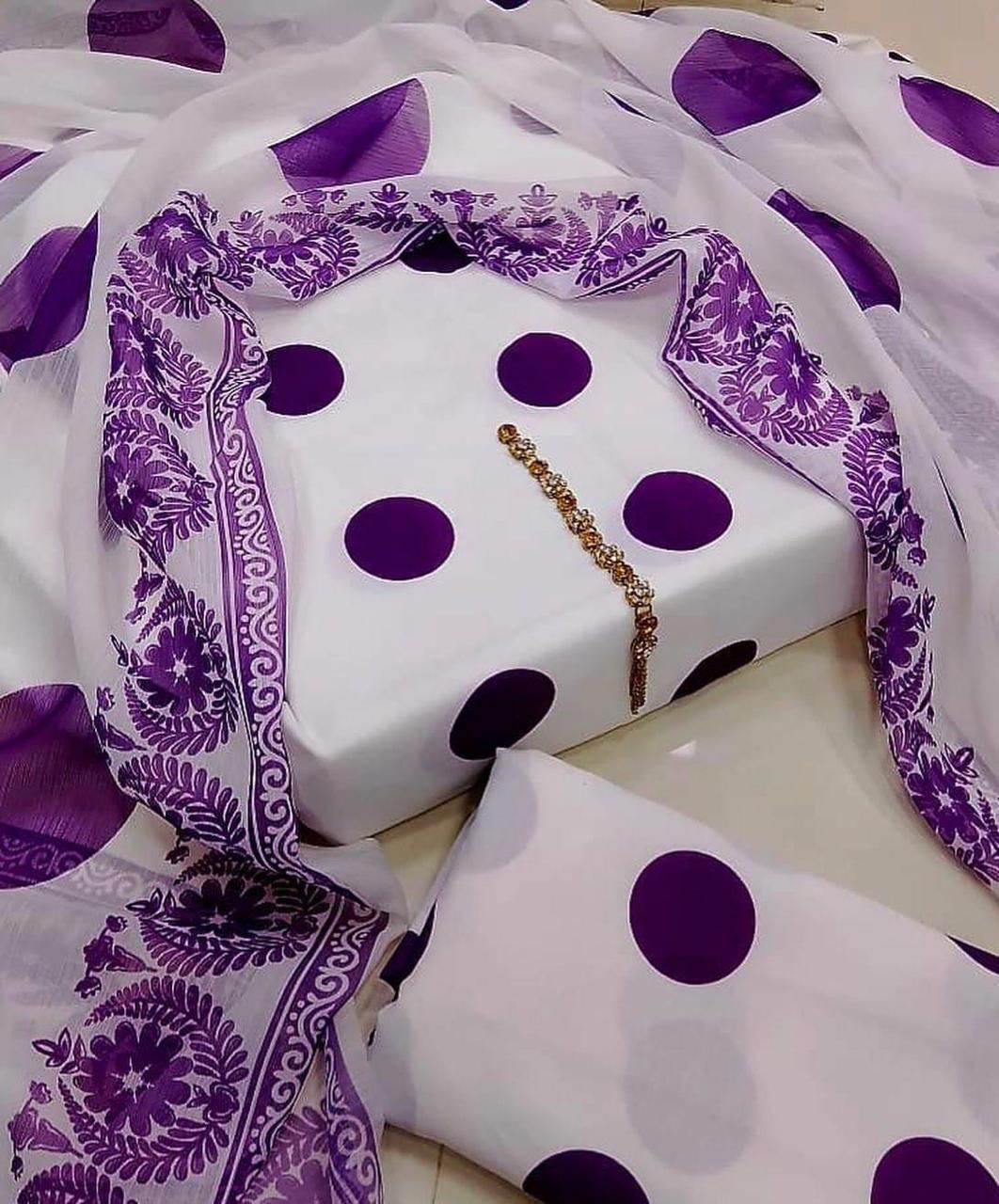 Printed Lawn 3Piece suit