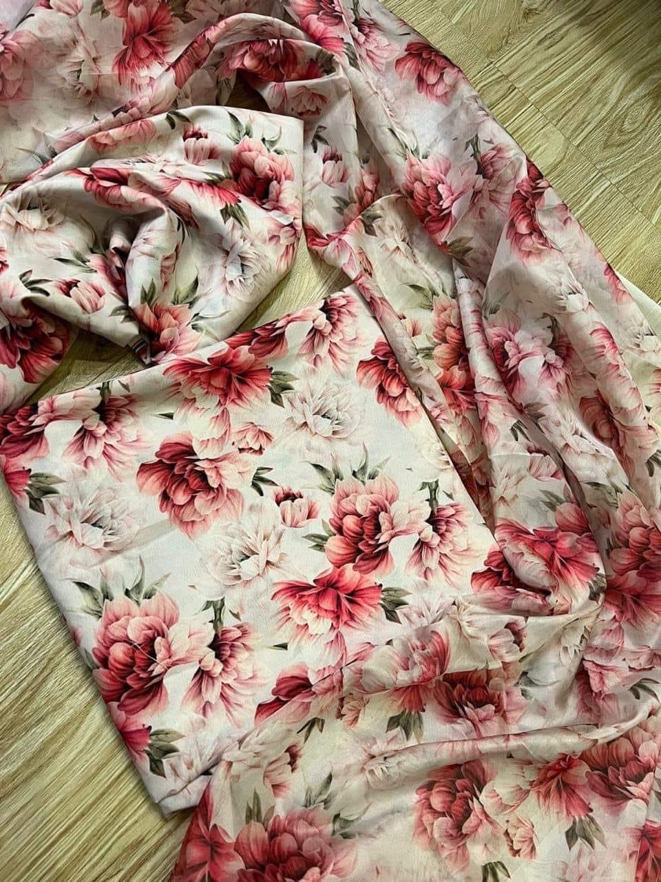 Printed Lawn 3Piece suit